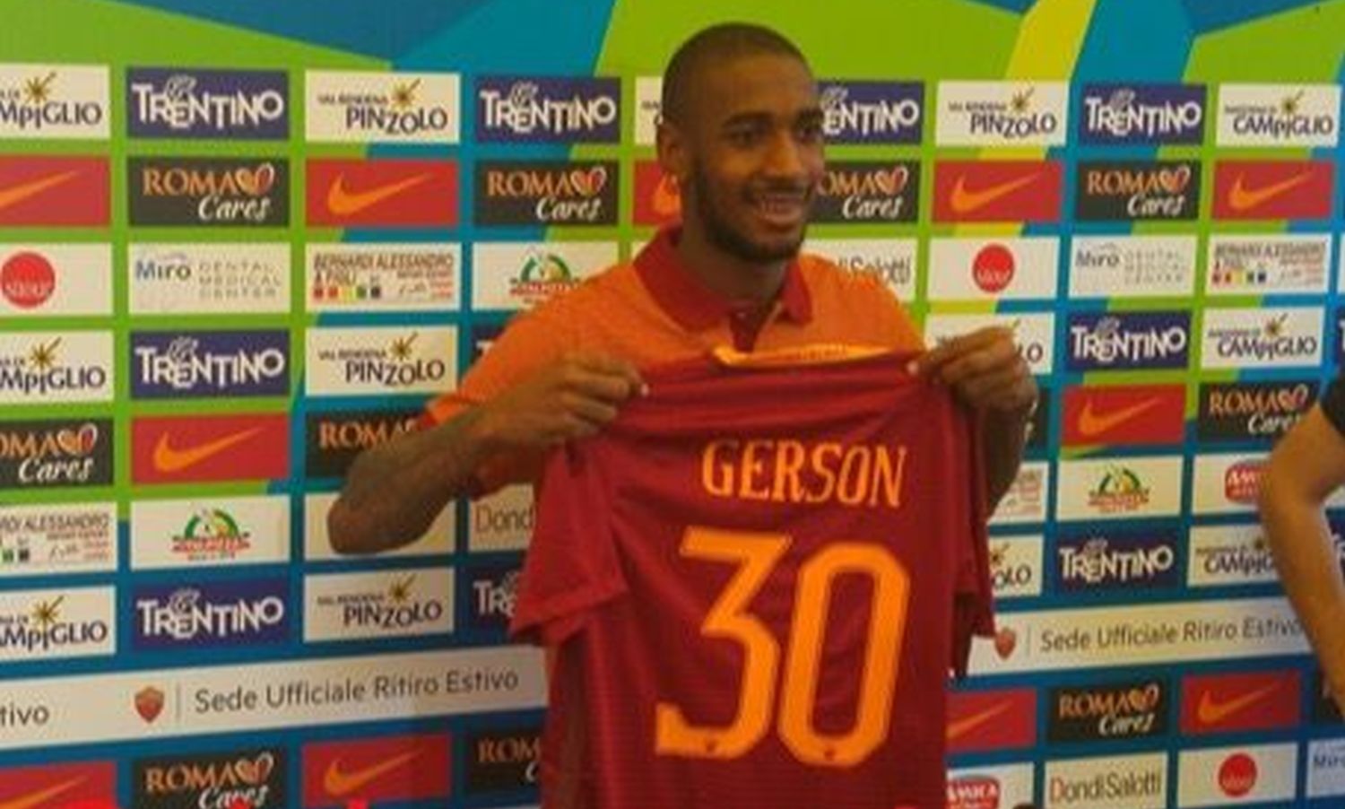 Roma, secondo giorno a Pinzolo e presentazione di Gerson: le FOTO 