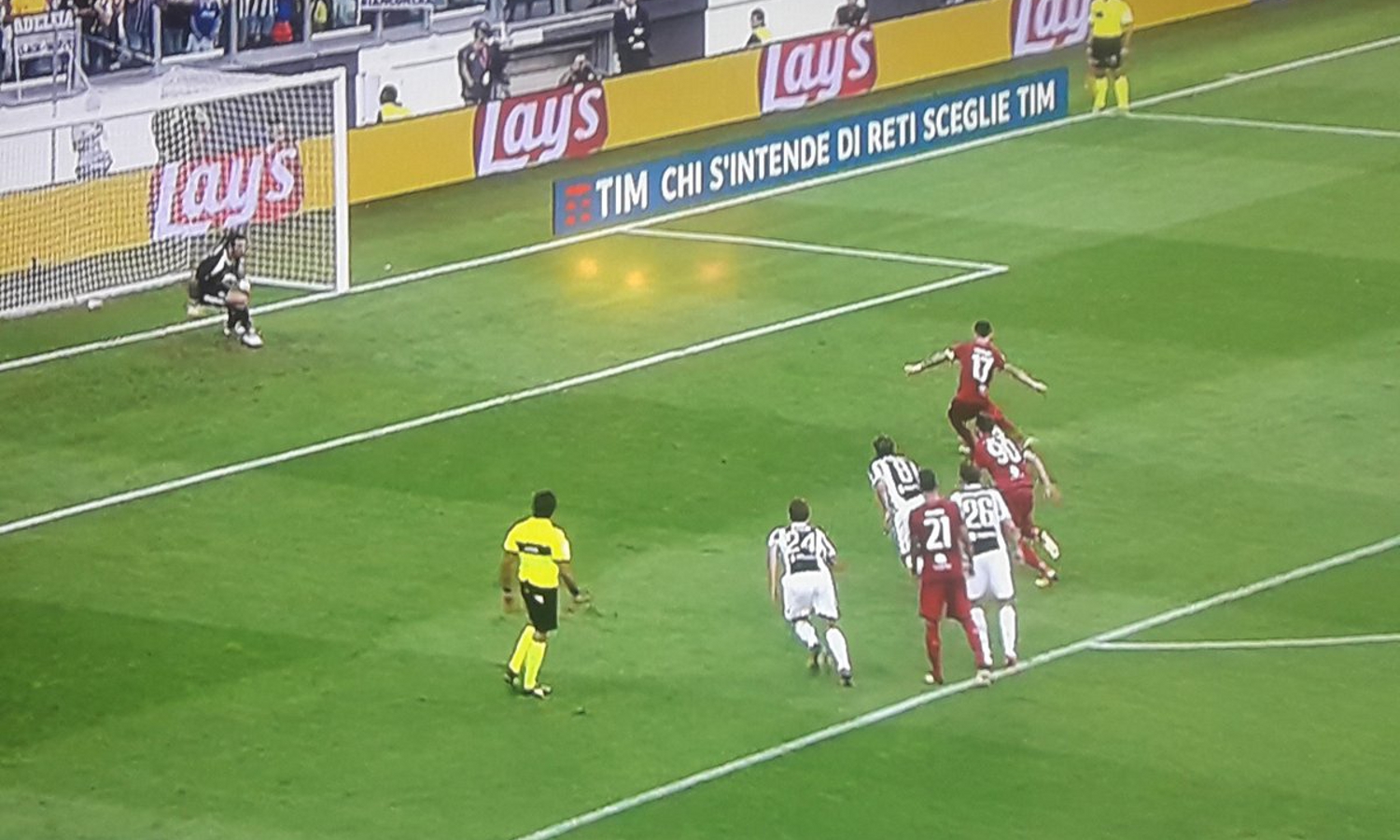 Juve vs Var: andava ribattuto il rigore? Ecco la risposta di Nicchi ad Allegri