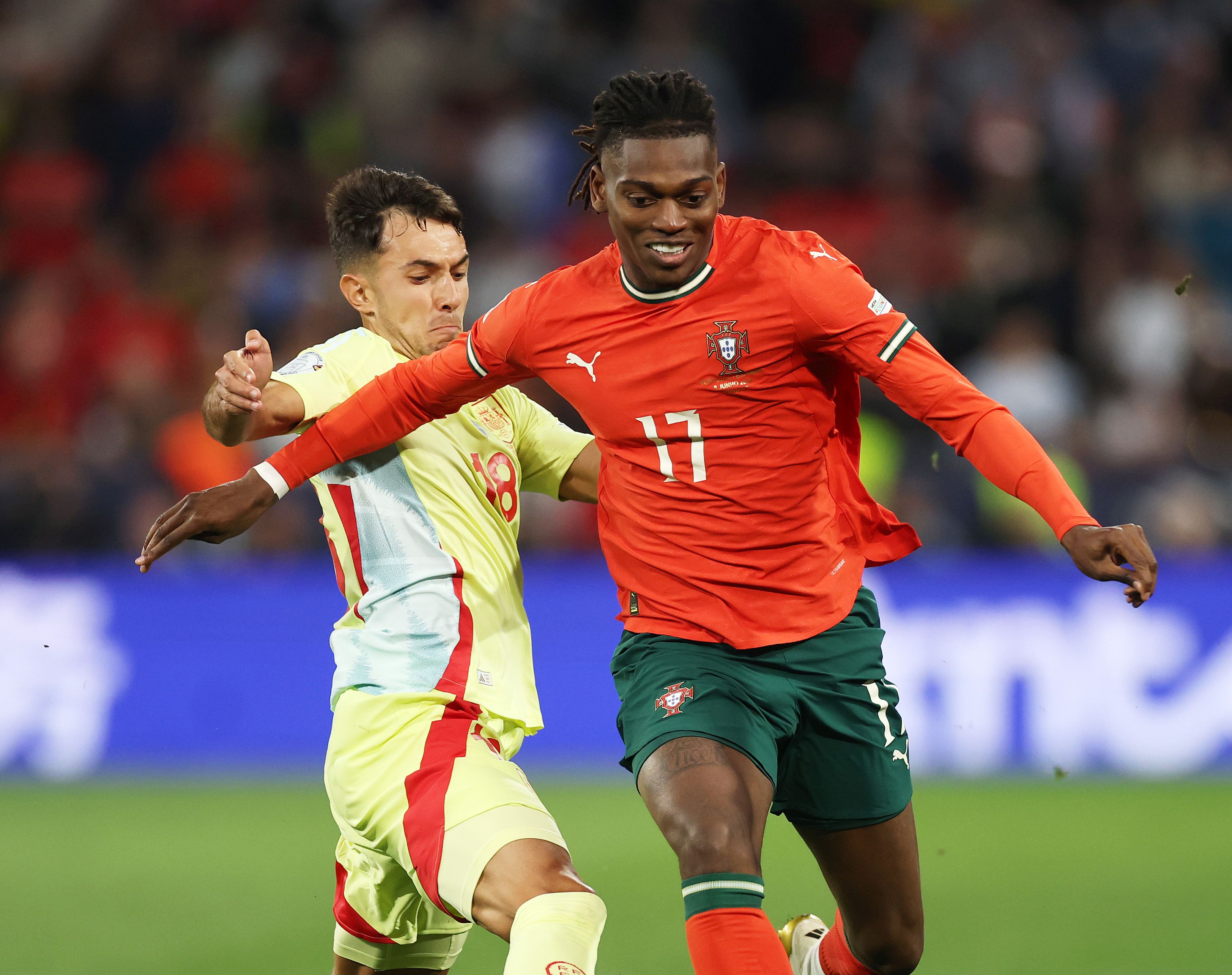 Milan, Leao impressiona sotto gli occhi del Bayern Monaco: cosa filtra sulla possibile offerta dei tedeschi